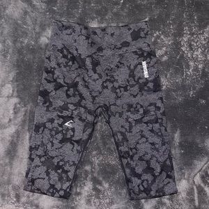 Gymshark adapt camo scrunch leggings